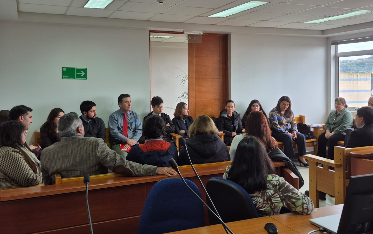 Tribunales de Puerto Montt participaron en conversatorio sobre la Política de igualdad de género y no discriminación del Poder Judicial